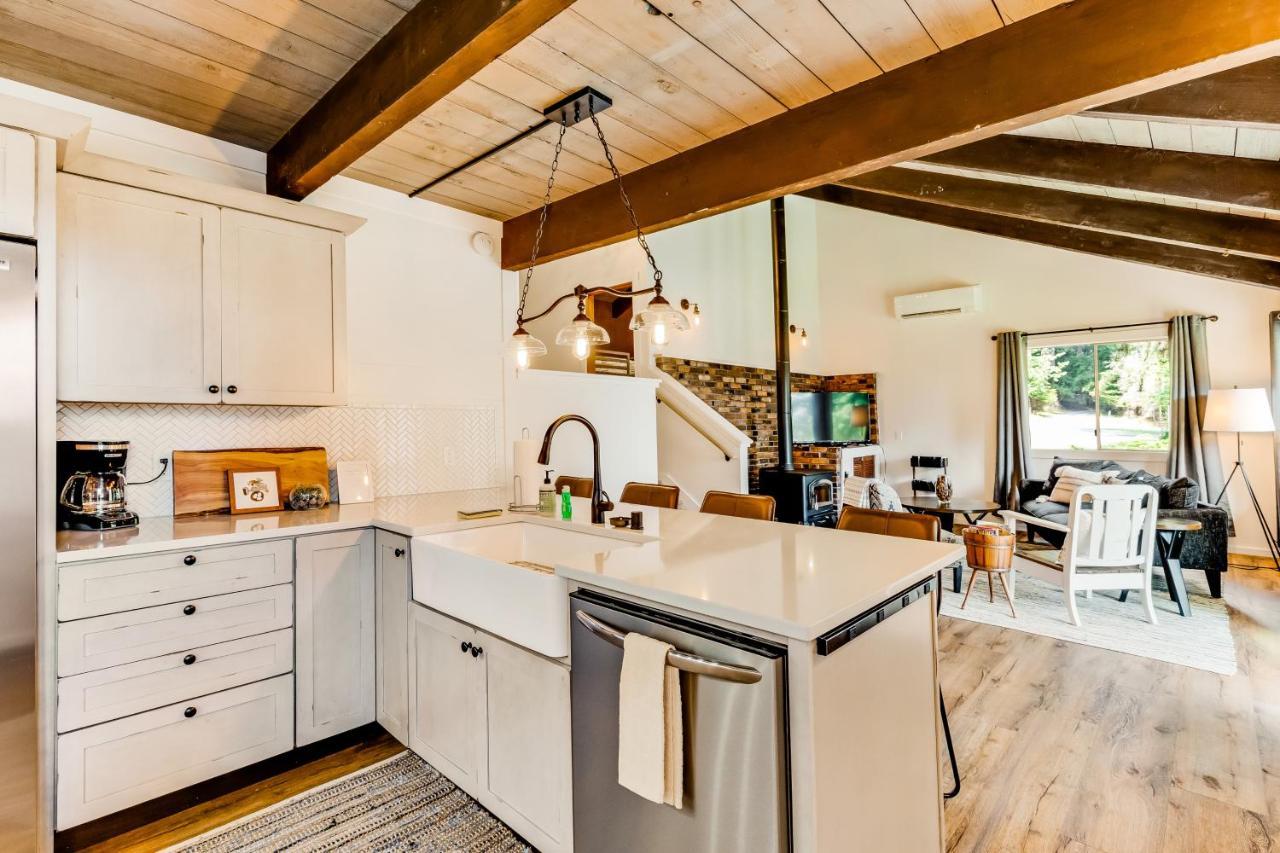 Tall Cedars Cabin By The Water Eastsound Exterior foto