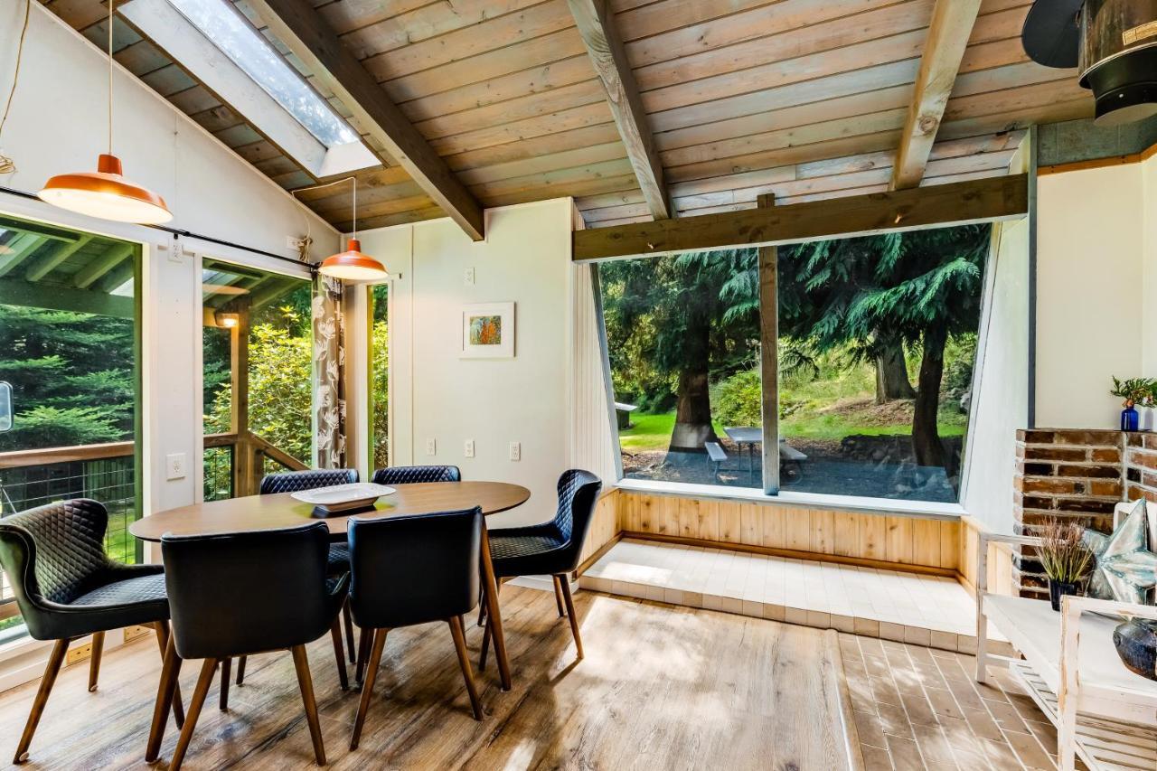 Tall Cedars Cabin By The Water Eastsound Exterior foto