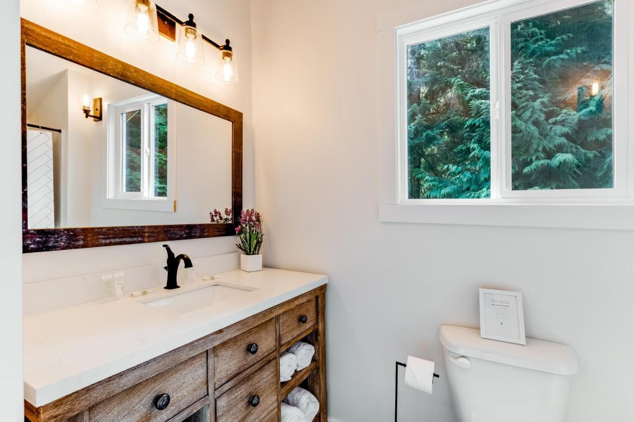 Tall Cedars Cabin By The Water Eastsound Exterior foto