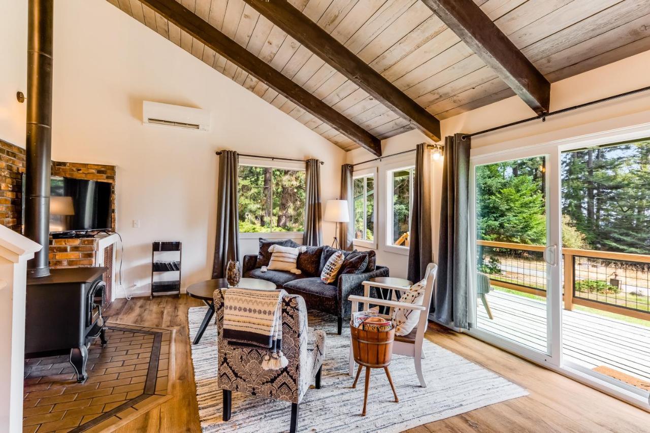 Tall Cedars Cabin By The Water Eastsound Exterior foto