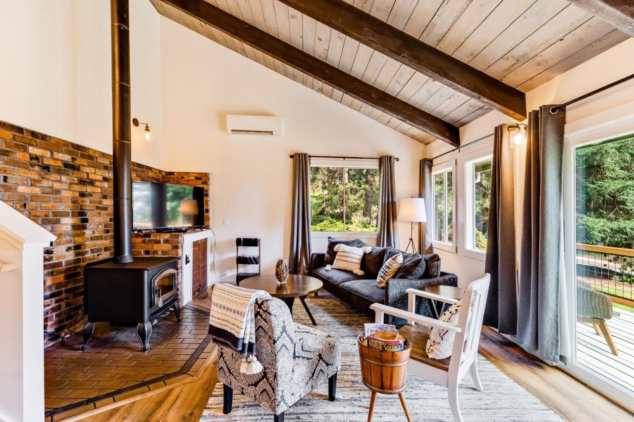 Tall Cedars Cabin By The Water Eastsound Exterior foto